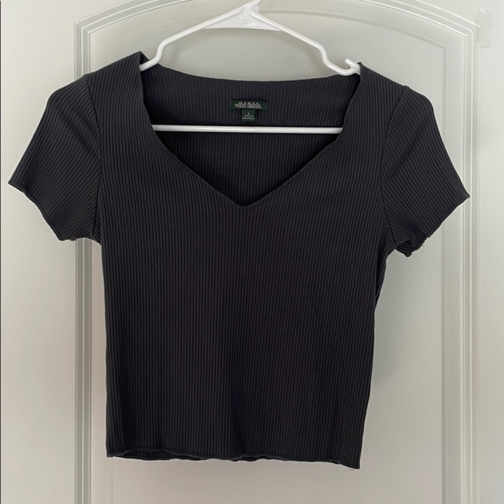 Gray ribbed crop top
